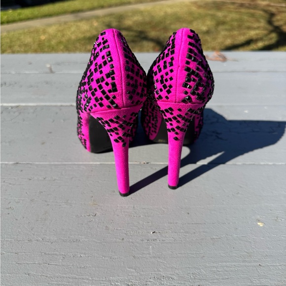 Gianni Bini Pink and Black Peep Toe Heels - Picture 5 of 11